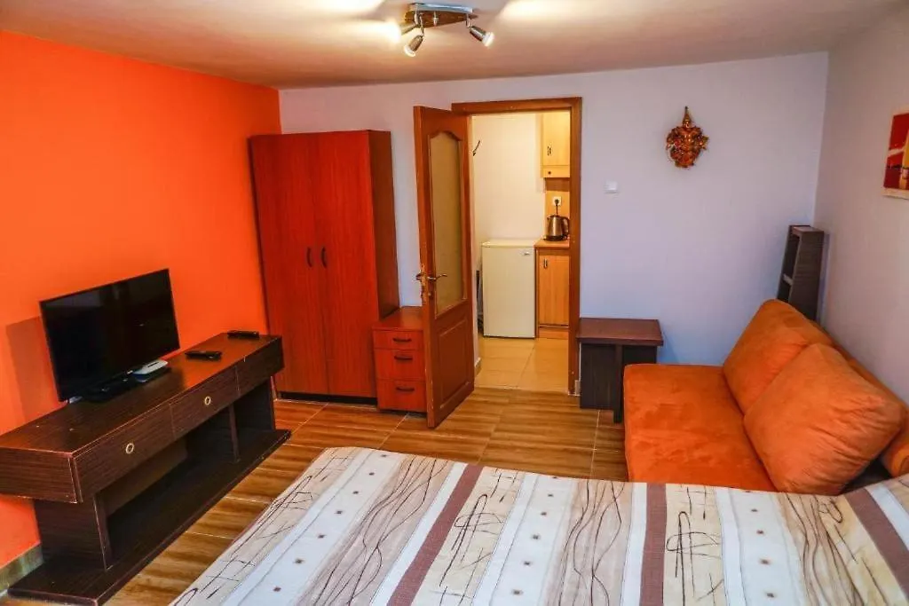 Top Center Apartment 2 Sofia